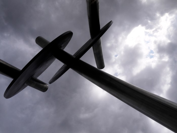 Mai mulà (Scultura per Plinio), 2015. Giardini Plinio Fiorini, Ròdigo, Mantova